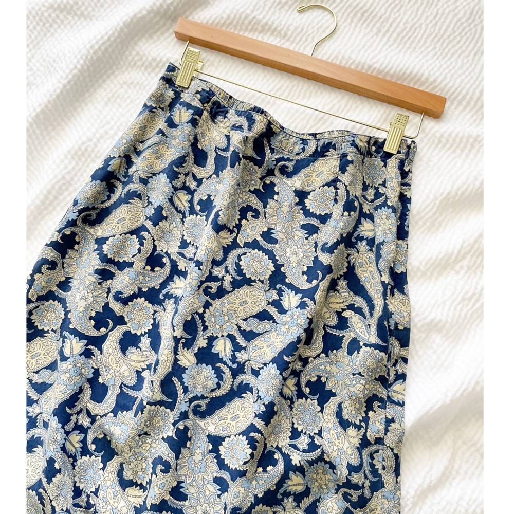 90’s Blue Paisley Print High Rise Boho Midi Skirt